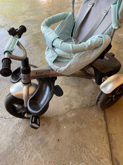 Трехколесный велосипед, коляска