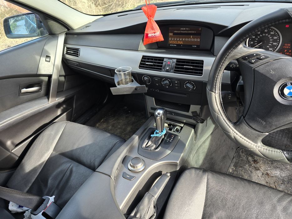 Продавам бмв 520д на части