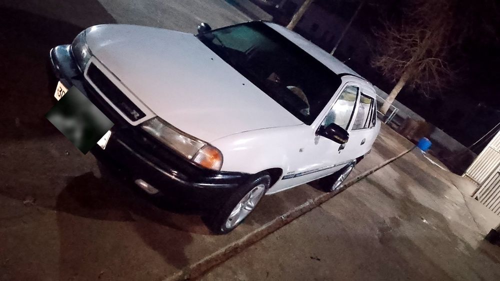 Neksya 2006yil metanda .Barter bor . Samarqand