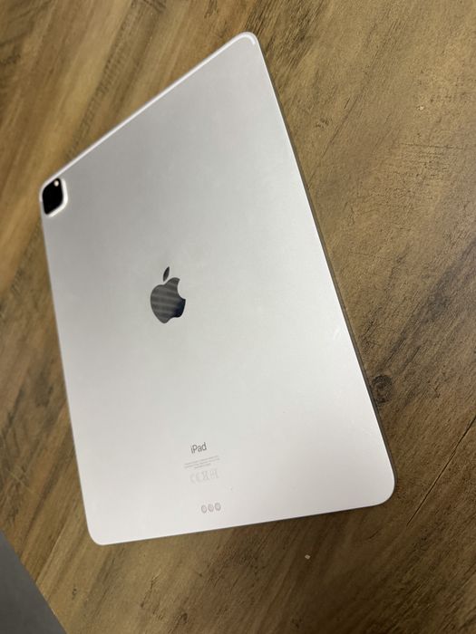 Ipad Pro 2023 , 12,9 inch , 1TB , Impecabila ,97% baterie .
