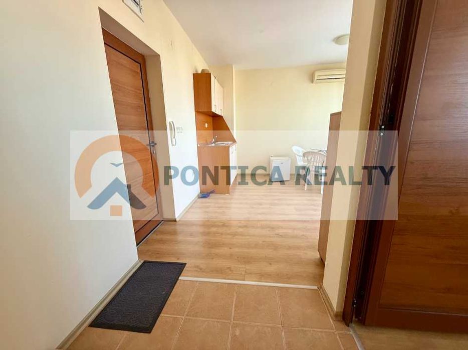 Продава се Двустаен апартамент в к.к. Слънчев бряг - 60 кв.м за 1047 €/кв.м - Снимка #3