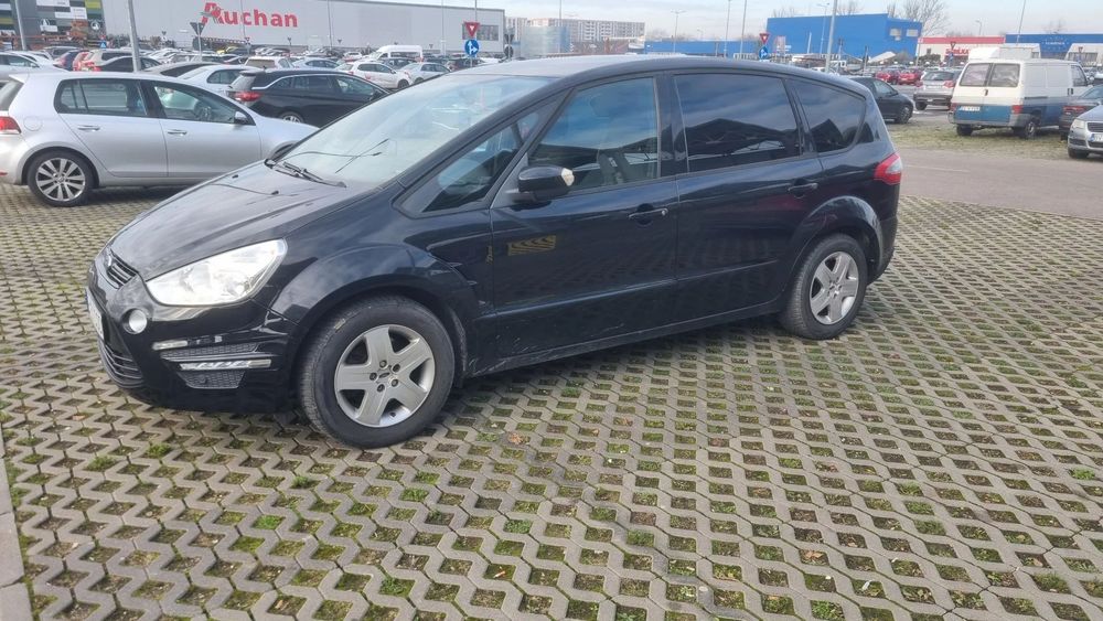 Ford S-Max Masina de familie