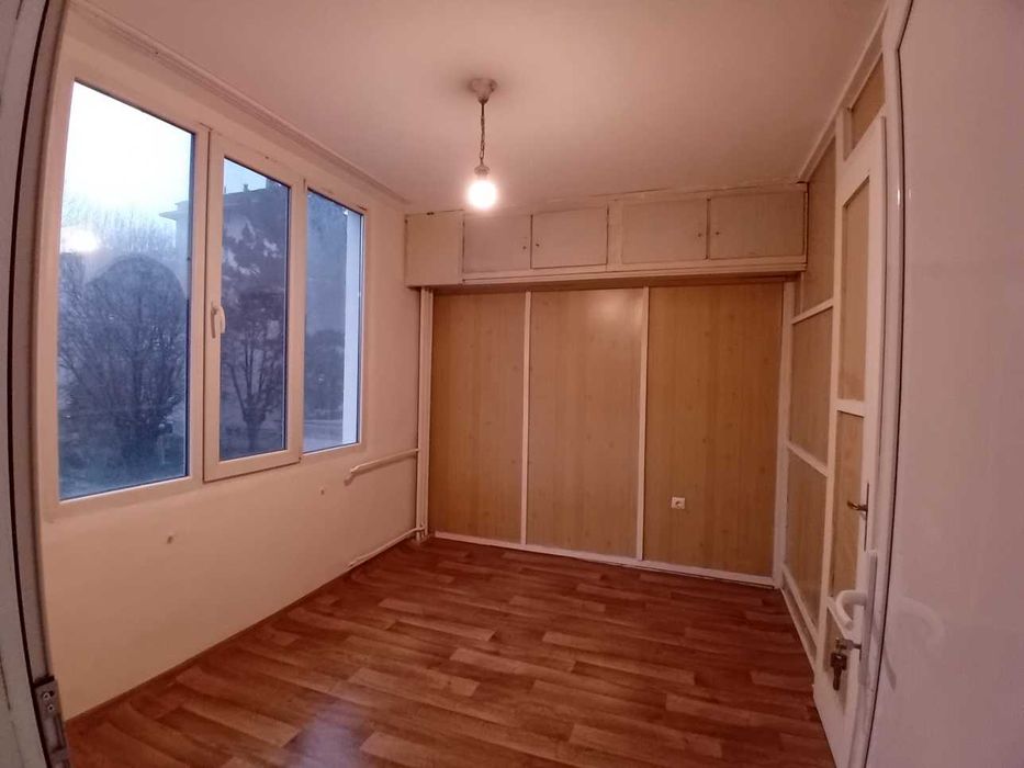 3-стаен под наем в Банишора