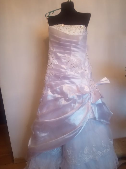 Свадебное платья 2000 т