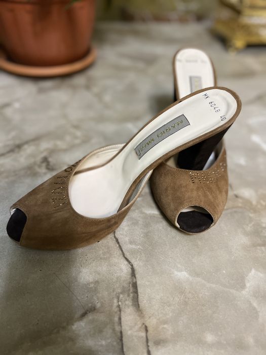 Женская обувь