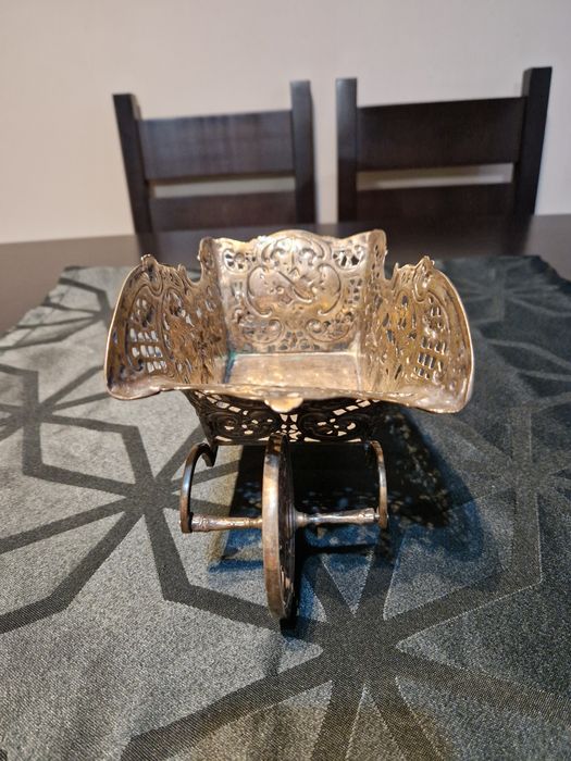 Уникална антикварна  поставка стойка за вино