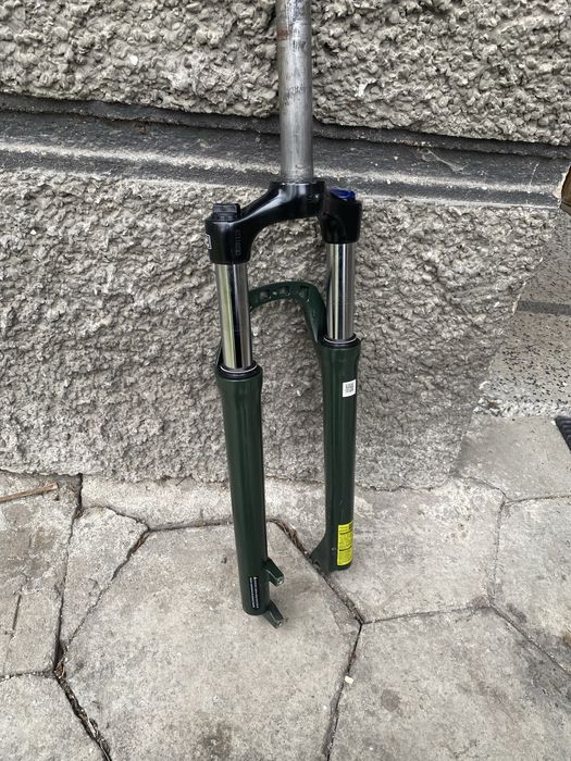 Вилка Santur с прав стержин