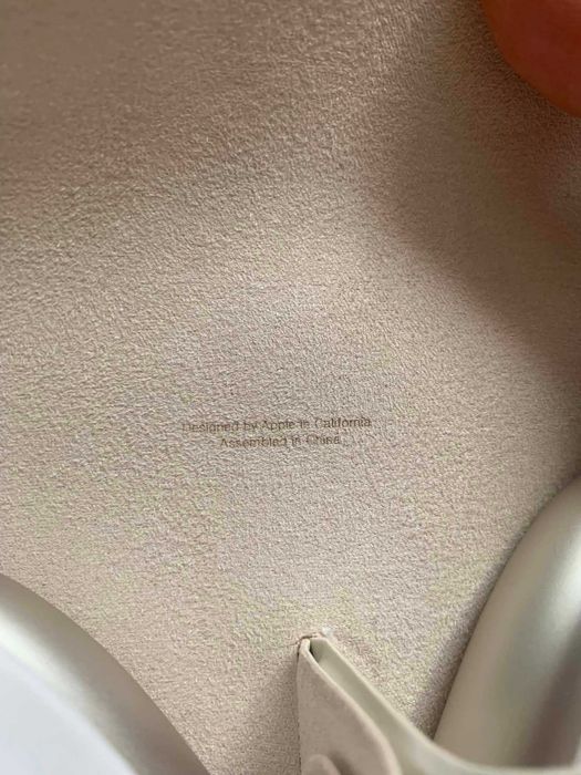 AirPods Max 1 серия Starlight с USB - C чисто нови!