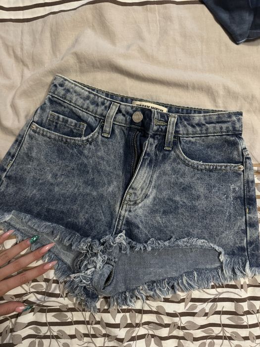 Къси гащи и потник