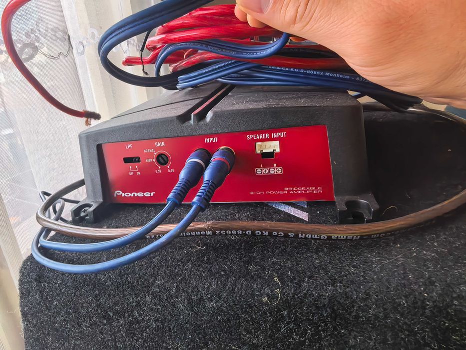 Субуфер с усилвател