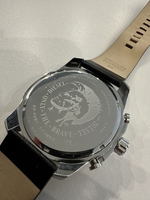 Продам часы Diesel