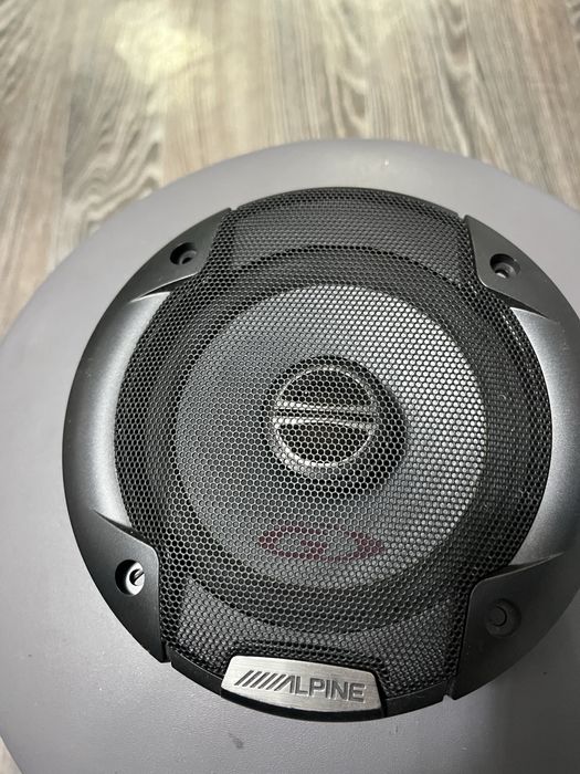 Динамики автомобильные