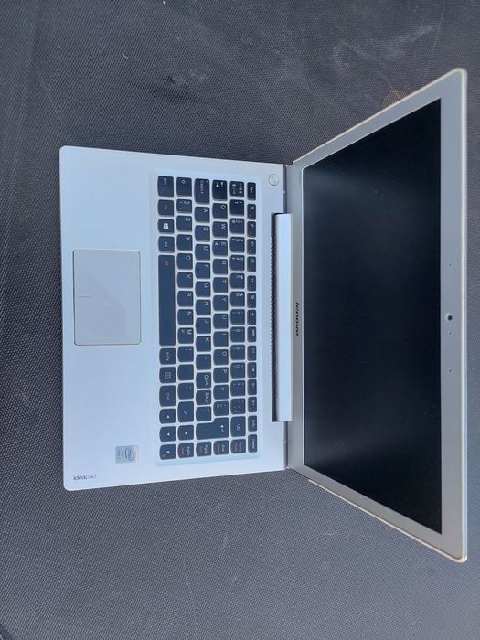 Laptop Lenovo Ideapd i5