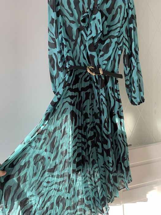 продам платье