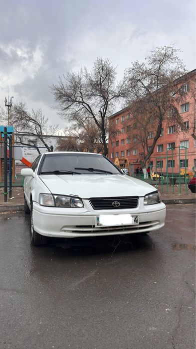 Продам Toyota camry