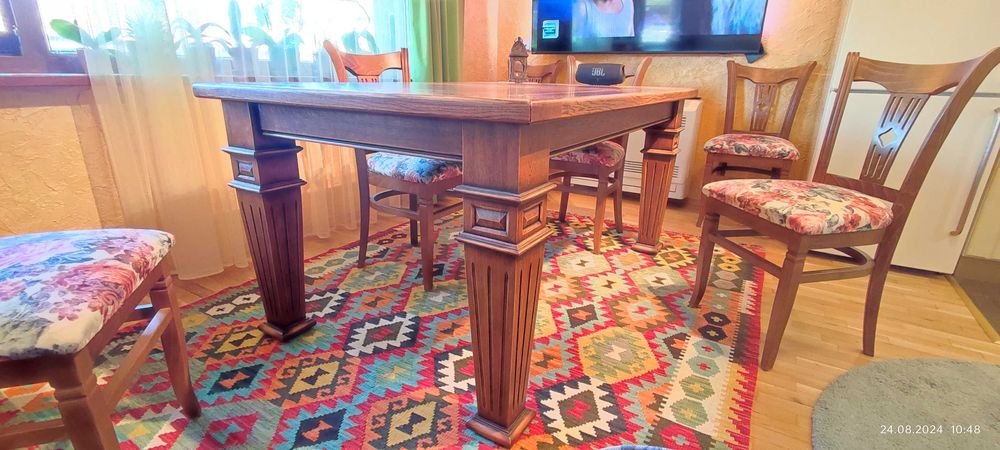 Маса и столове масив