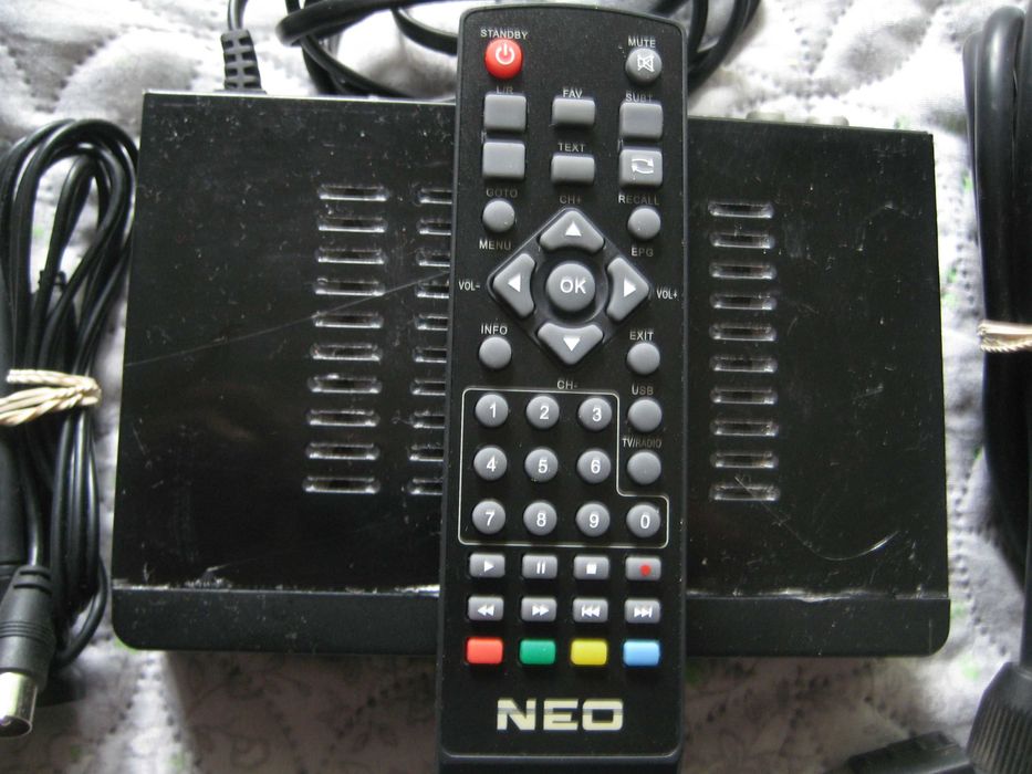 Продавам цифров декодер NEO DVBT-2200