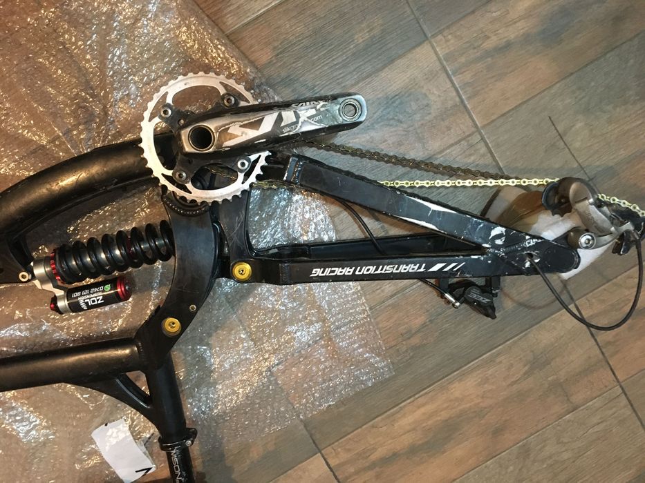 Vind pedalier downhill Shimano Saint 83 mm