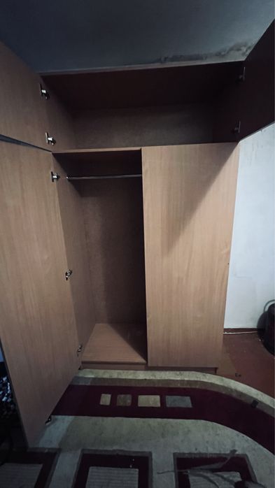 Продаю шкаф срочно