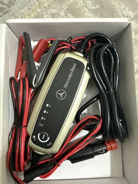 Продаю оригинальное заводское зарядное устройство для  Merсedes