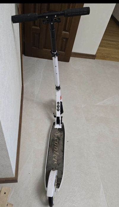 Самокат двухколесный