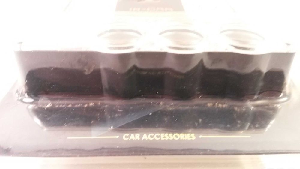 Контакт/зарядно за автомобил USB & Triple Socket IN-CAR