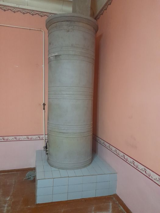 Катта  пеш сотилади, яхши холатда