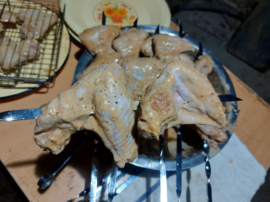 Куриные крылышки и кости