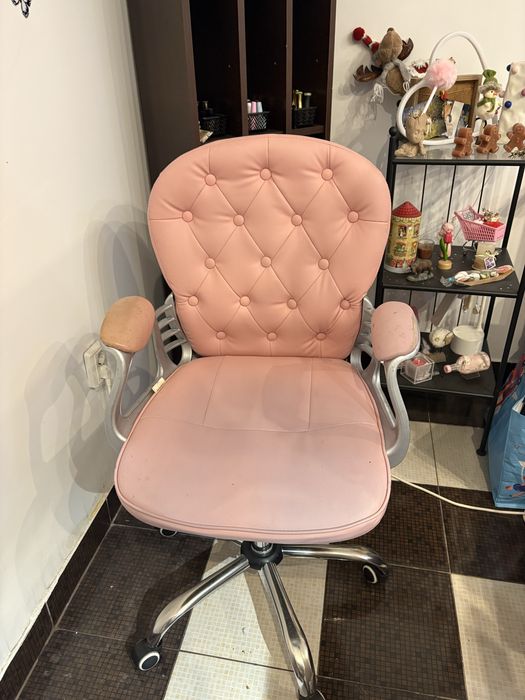 Scaun top scaune roz