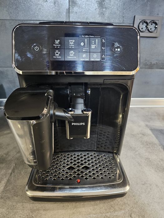 Кафе Машина PHILIPS Seria 2200