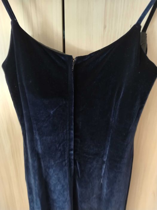 Абитуриенска рокля