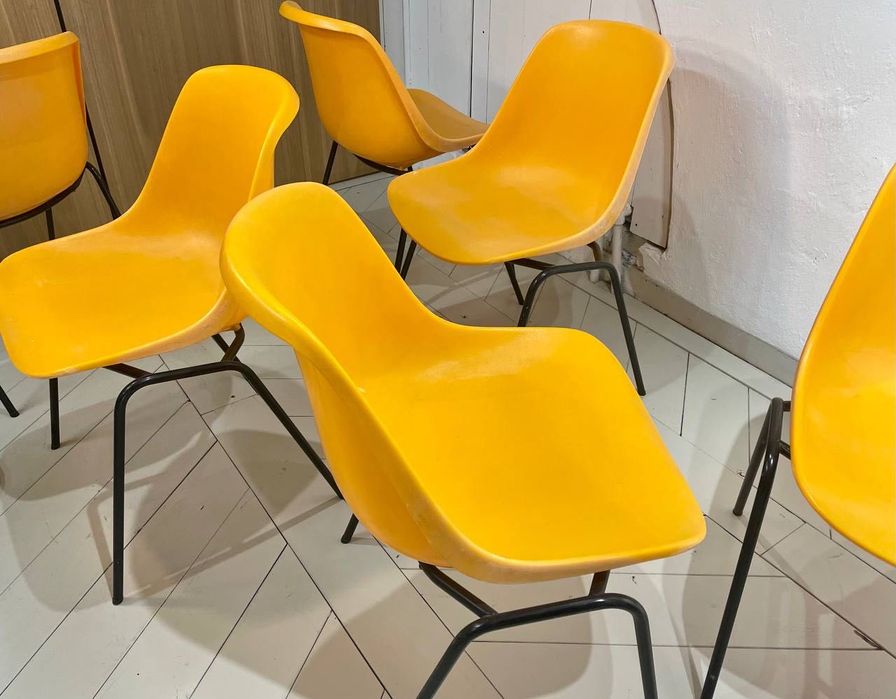 Стулья Polaris, дизайн Eero Aarnio ,60е