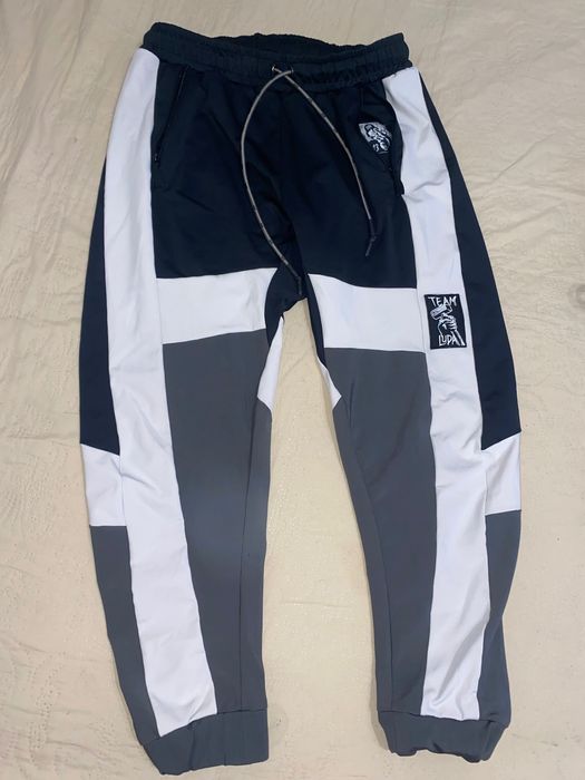 Luda Анцунг много рядък!