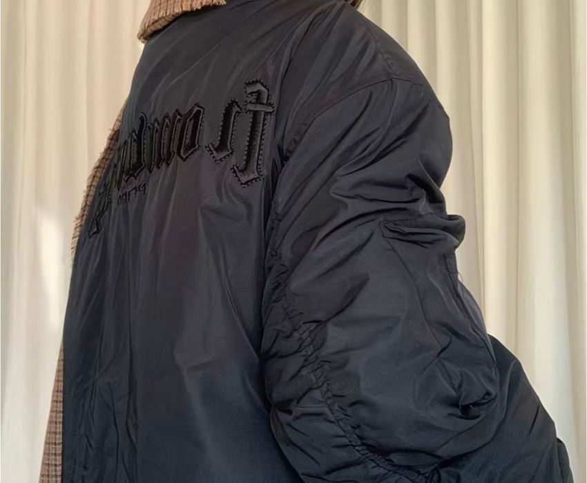 Продам тёплый бомбер