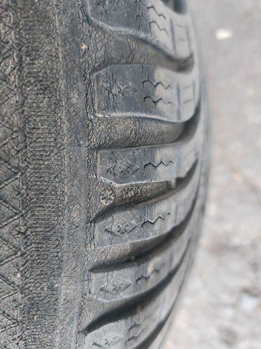 Зимни гуми 185/65 R15