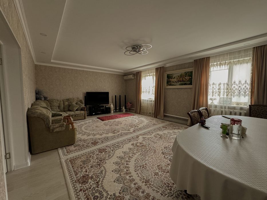 Продается дом с участком