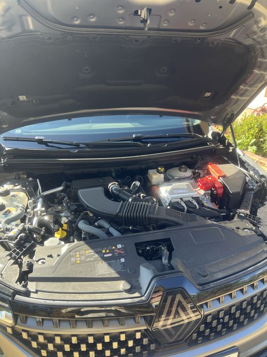 Renault Austral Techno Esprit Alpine E-Tech Full Hybrid 200 CP 4000 km