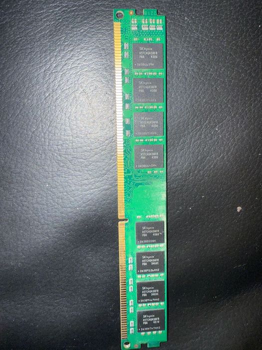 Продам 4 плашки оперативной памяти DDR3