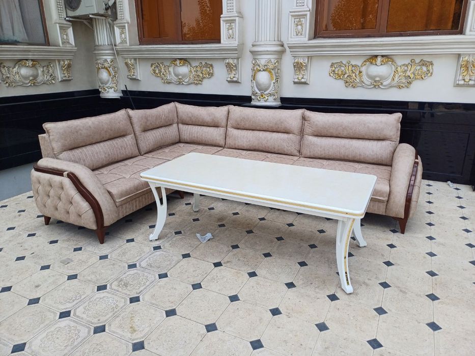 Gostinoy ugalok noviy dastavka bezplatni