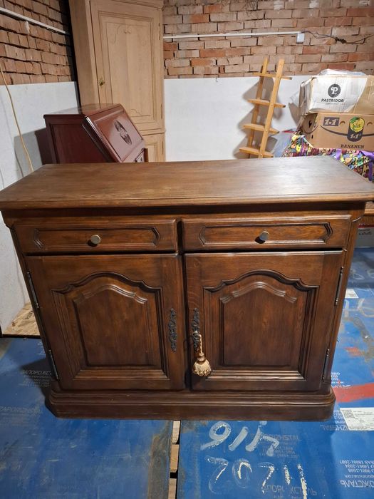 Масивен дъбов скрин / бюфет в стил French Provincial (Масивно дърво)