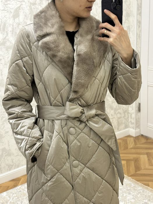 Продам куртку в норковым воротником!