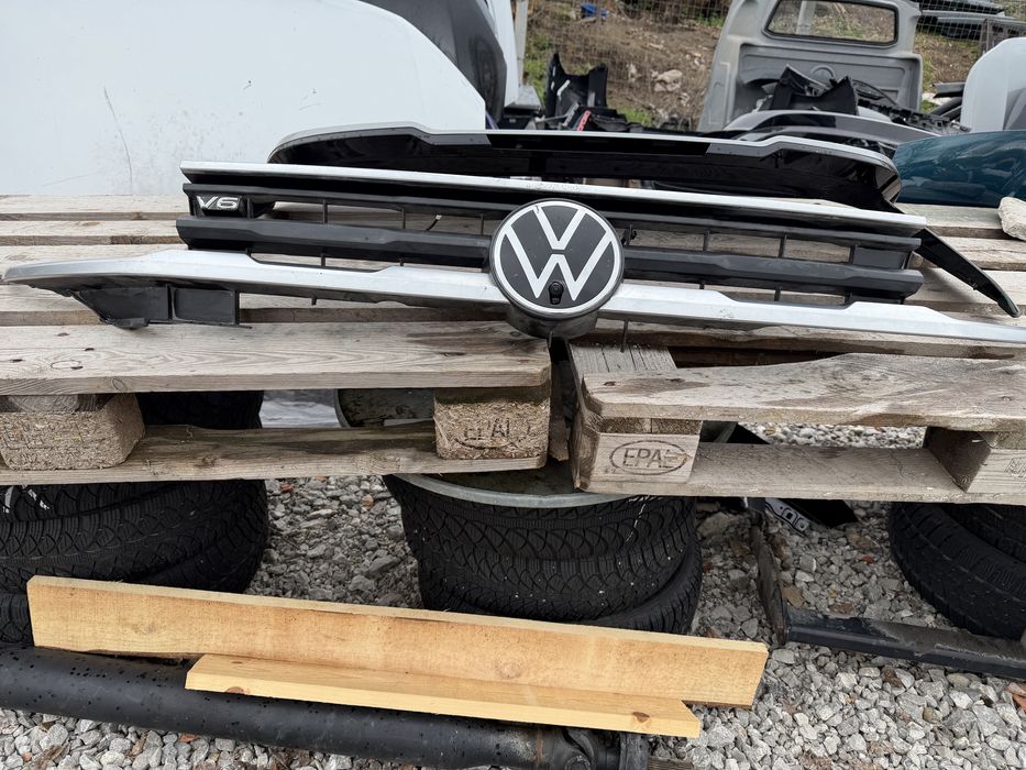 Решетка VW Amarok 2022 год.-