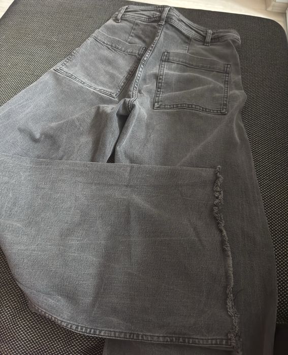 Сиви дънки Zara