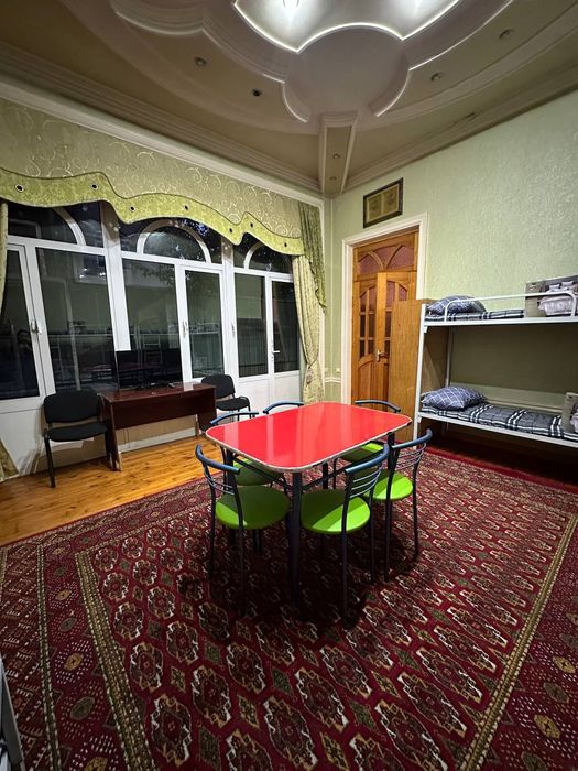 Olmazor tumani BERUNI mahalla
Fayzli honadon ( Hovli) 
Talaba Qizlar u