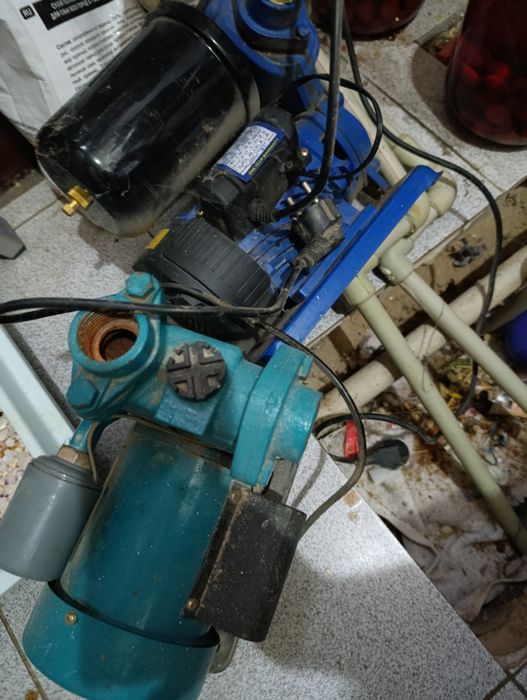 Продам вакуумный насос для воды, находится в поселке Каз ЦИК , 2 шт