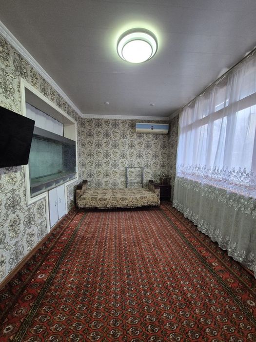 Тансыкбой бозорча 2 хона 400$