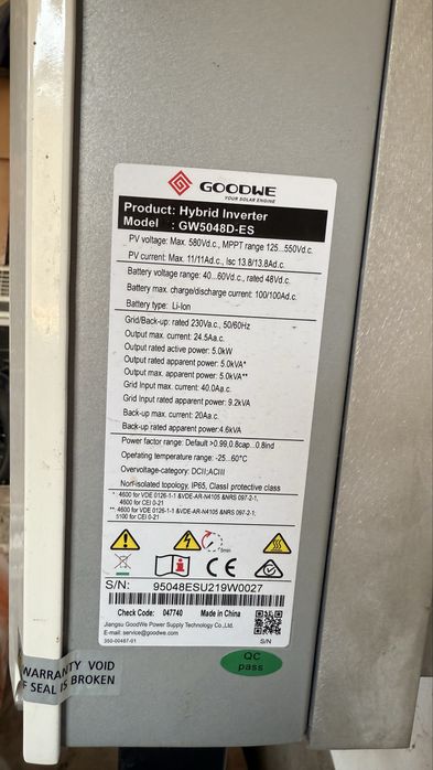 goodwe 5kw GW5048D-ES монофазен хибриден