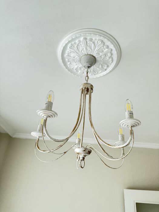 Продам  красивые люстры