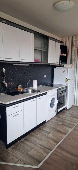 Дава се под наем Двустаен апартамент в София, Лозенец - 60 кв.м за 677.79 € - Снимка #1