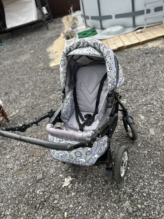 Коляскав хорошем состояние  б/у